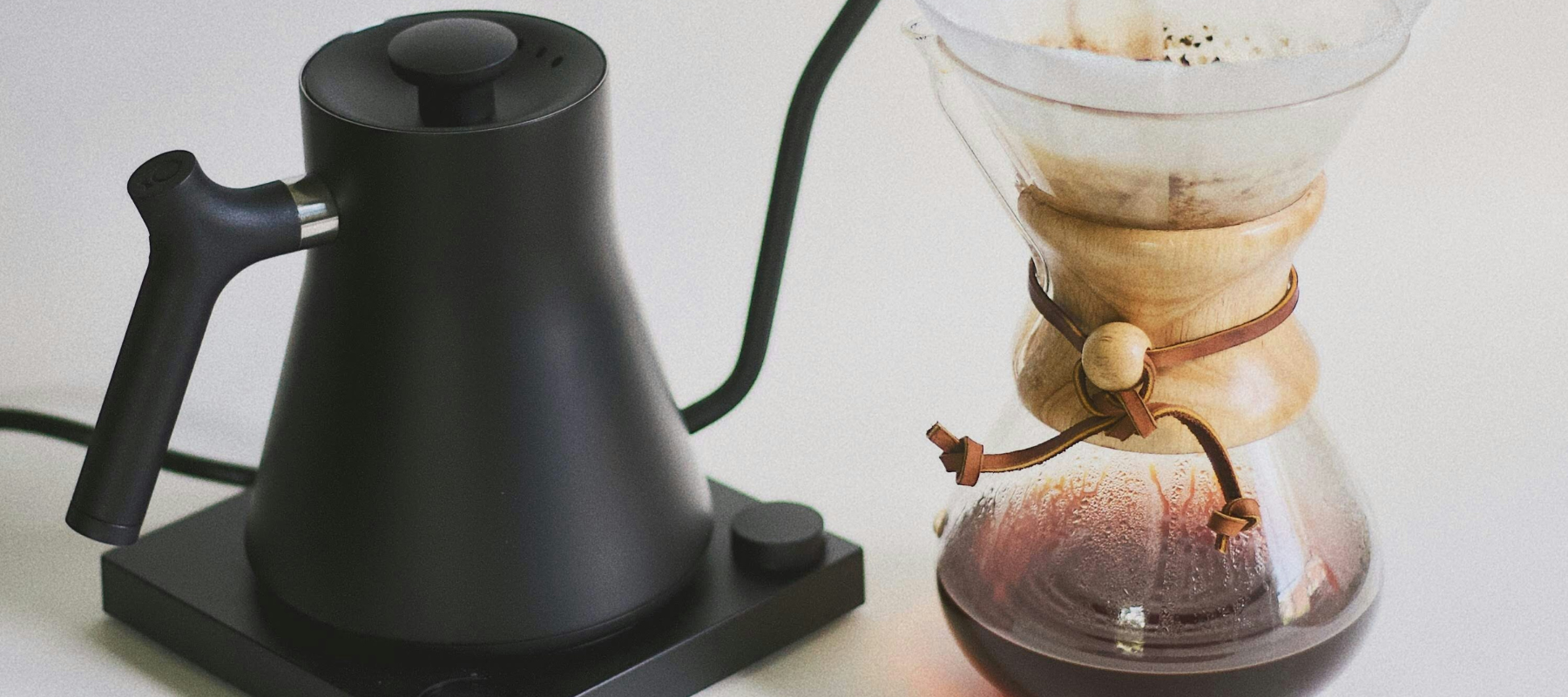 chemex brewer with a gooseneck kettle